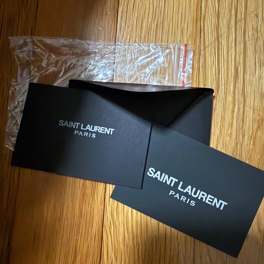 Saint Laurent ES Giant Travel Bag - Picture 7 of 9